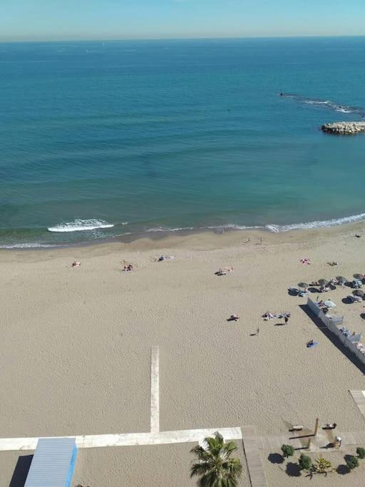 Seafront Apartment With Open-Air Heated Pool Fuengirola Εξωτερικό φωτογραφία